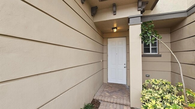 Photo - 2022 Island Dr Townhome