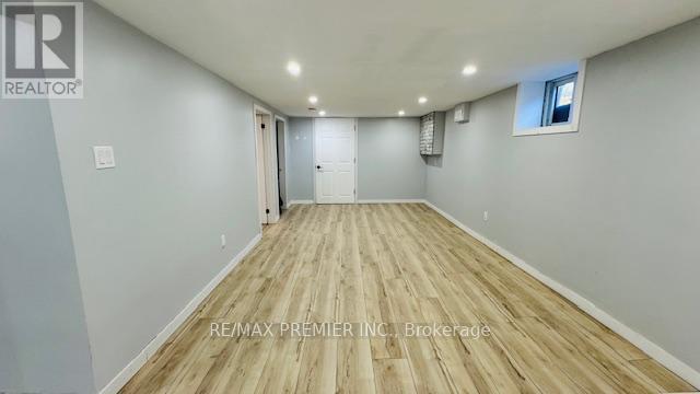Building Photo - 306 Rosedale Dr