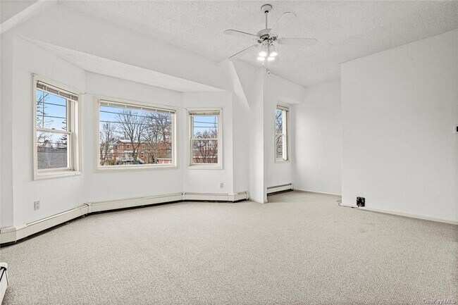 Building Photo - 54 Wildey St