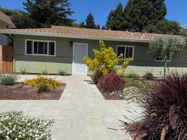 Building Photo - 103 San Augustine Way