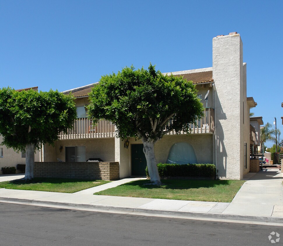 Building Photo - 16771 Green St
