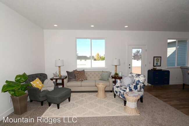Building Photo - 3 br, 2 bath House - 50 W 960 S
