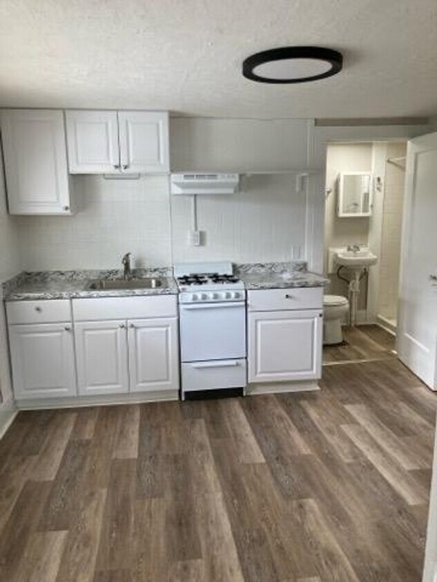 801 Meigs St Unit 4, Rochester, NY 14620 Room for Rent in Rochester