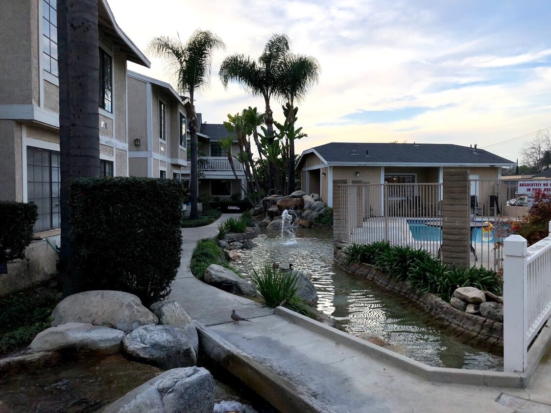 Cypress Creek Apartments Cypress, CA