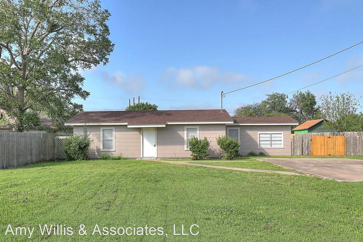 3 br, 1 bath House 10921 Shady Lane House Rental in Corpus Christi