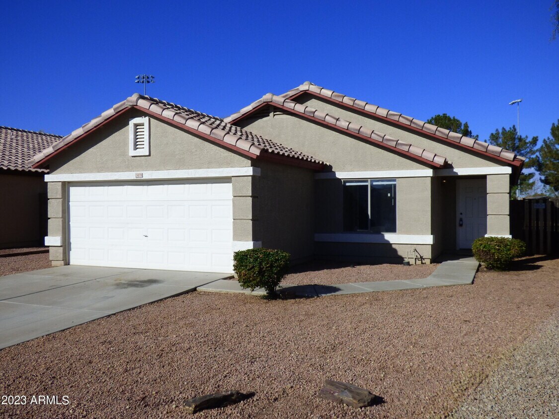 Primary Photo - 15070 N 150th Ln