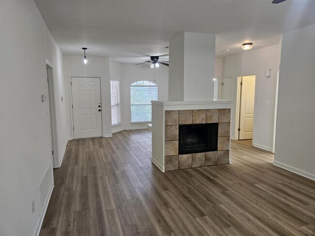 Foto del edificio - 2002 Caspian Cove