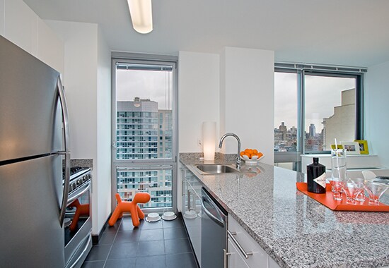 Building Photo - 455 W 37th St