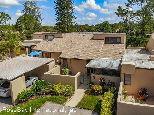 Building Photo - 3 br, 2 bath House - 5331 Myrtle Wood #54
