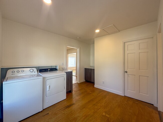 Foto del edificio - 410 Pennsylvania Ave