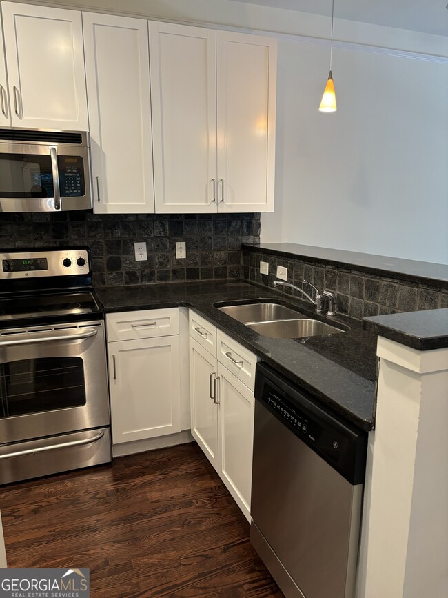 Building Photo - 221 Semel Cir NW