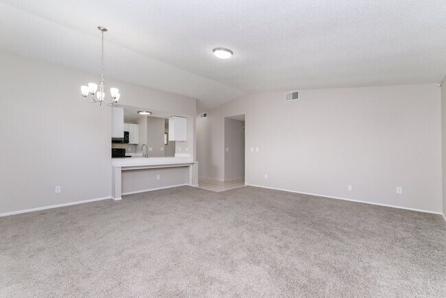 Foto del edificio - 662 Timber Bay Cir W