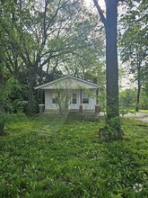 Building Photo - 303 N Huttig Ave