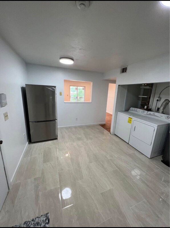 Foto del edificio - 4 Park Ave Pl