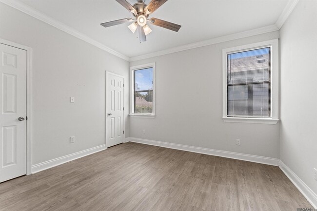 Building Photo - 1917 Minnesota St