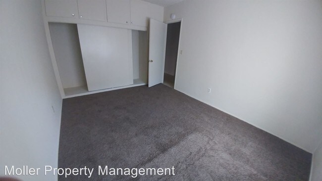 Foto del edificio - 3445-3445 Whistler Ave
