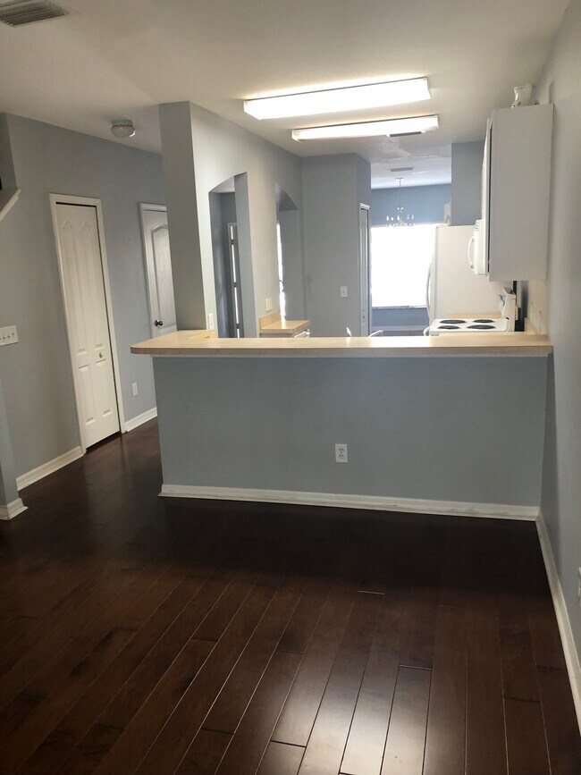 Foto del edificio - 5720 Fishhawk Ridge Dr