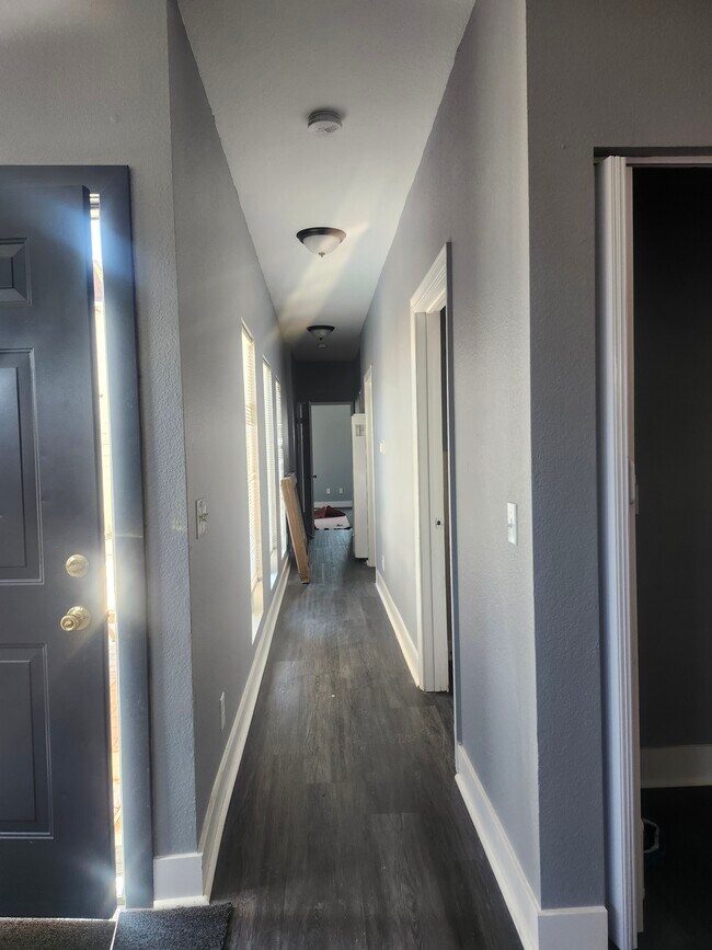 Hallway - 10609 S Main St