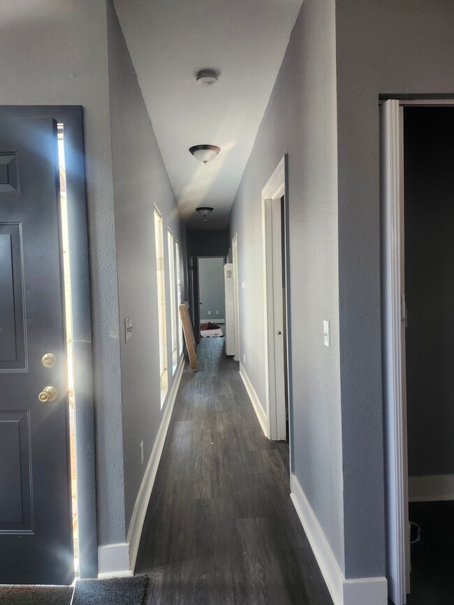 Hallway - 10609 S Main St