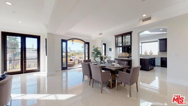 Foto del edificio - 462 S Maple Dr