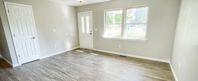 Foto del edificio - 202 S Poplar Ct