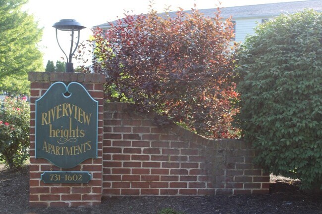Foto del edificio - Riverview Heights Apartments