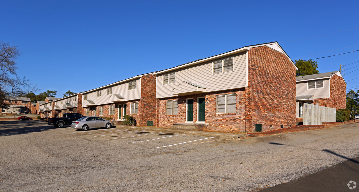 Primary Photo - Woodbine Park Apartments