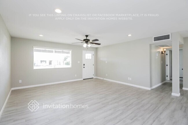 Foto del edificio - 1238 W Romo Jones St