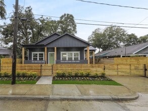 Building Photo - 1209 Tabor St