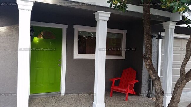 Building Photo - Coming Soon!! One of Napa's finest