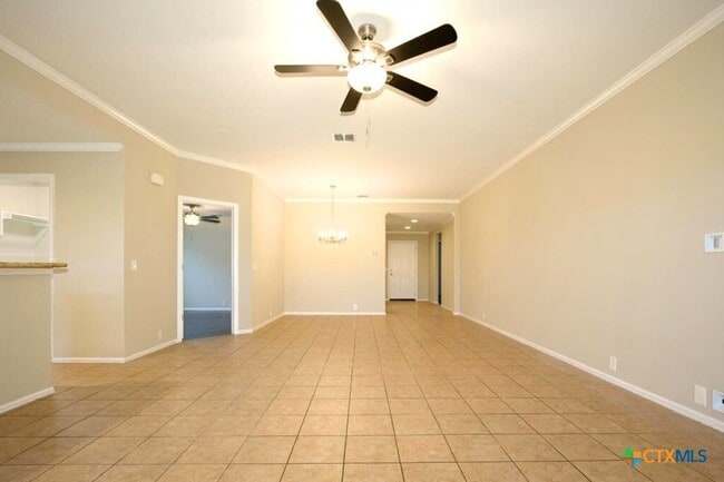 Foto del edificio - 1370 Tractor Pass