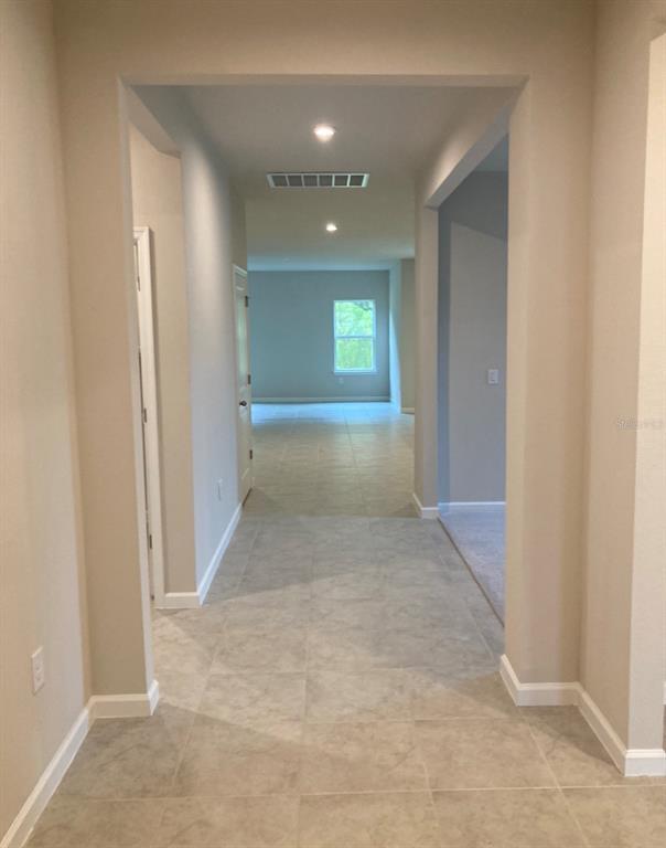 Building Photo - 18236 Hunters Meadow Walk