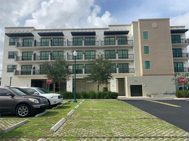 Foto del edificio - 4100 SW 64th Ave