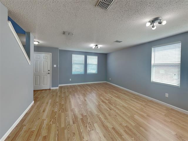 Foto del edificio - 3512 Clydesdale Dr