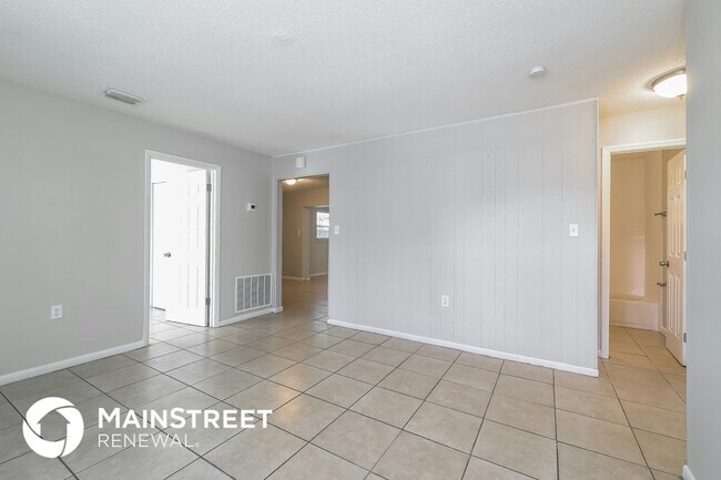 Building Photo - 4939 Lanette St