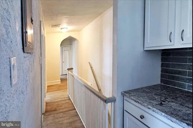 Foto del edificio - 5443 Gainor Rd