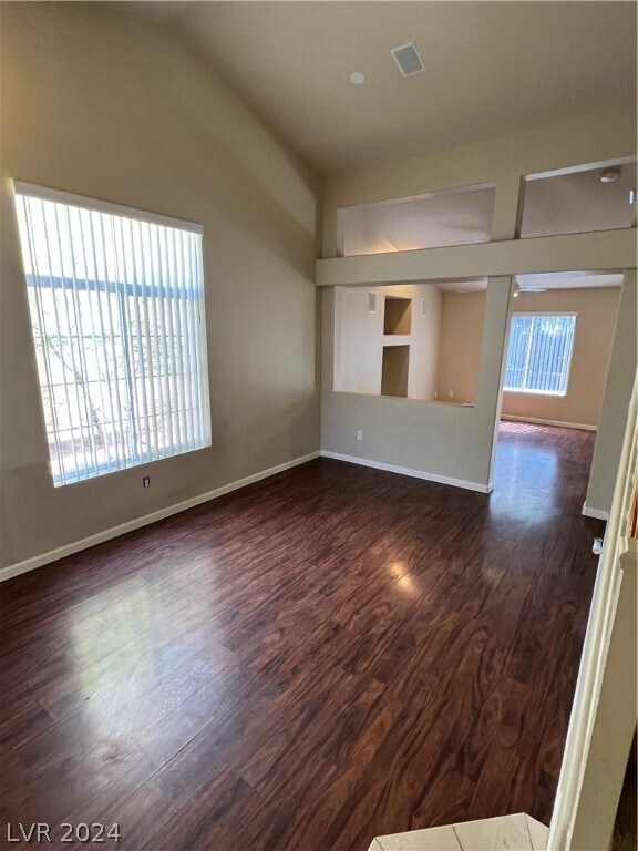 Foto del edificio - 9602 Observer St