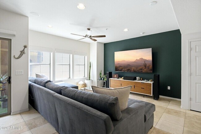 Foto del edificio - 3935 E Rough Rider Rd