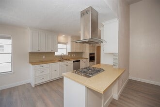 Building Photo - 11406 Sagewind Dr