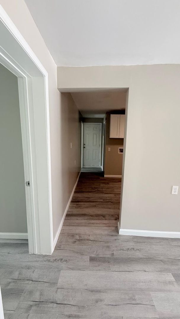 Building Photo - AVAILABLE NOW!