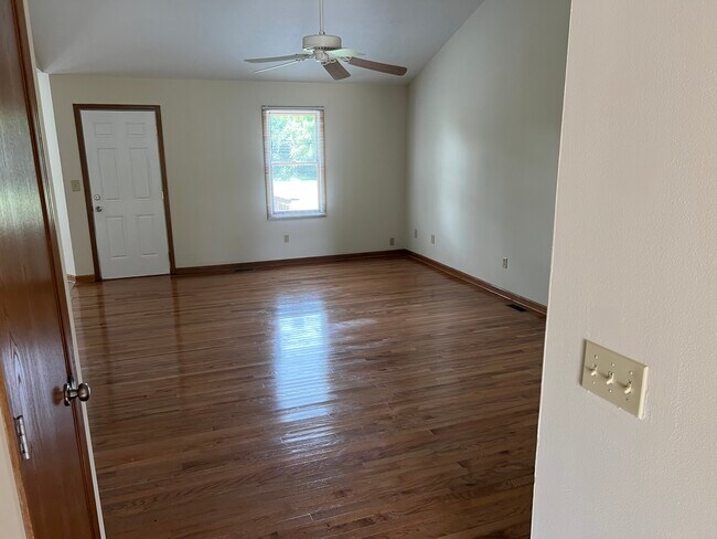 Foto del edificio - 4807 W Petty Rd