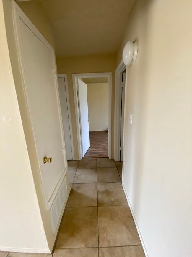 Building Photo - 1130 Flat Rock Cir