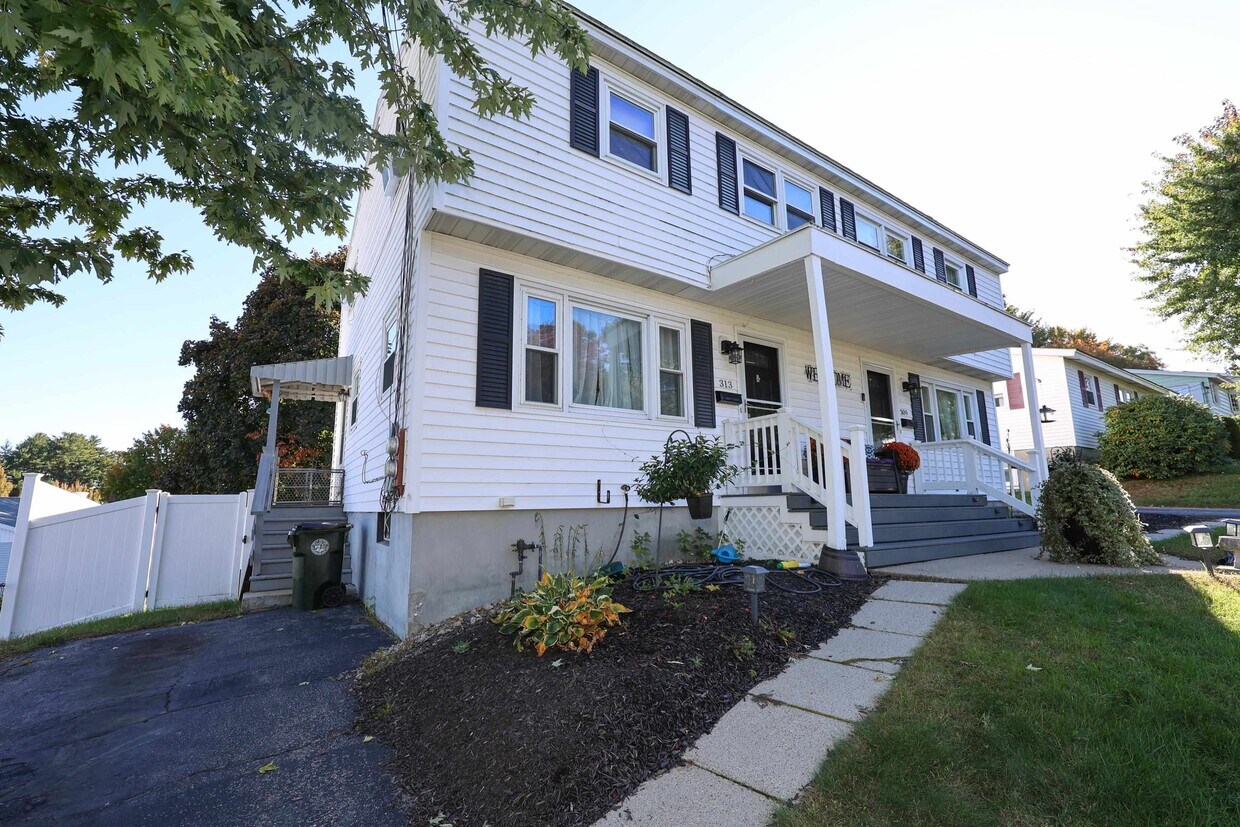313 Jobin Dr, Manchester, NH 03103 Townhome Rentals in Manchester NH