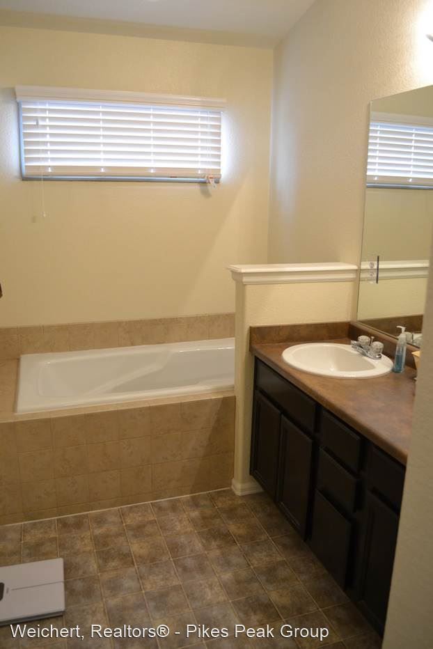 Foto del edificio - 3 br, 2.5 bath House - 6359 Pilgrimage Road