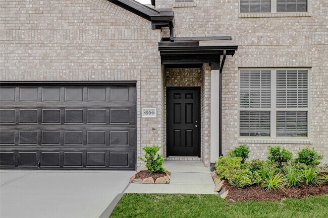 Foto del edificio - 15011 Rustic Moon Rd