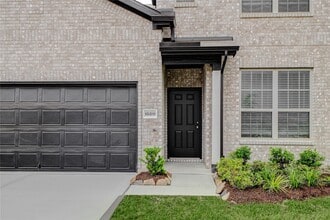Building Photo - 15011 Rustic Moon Rd
