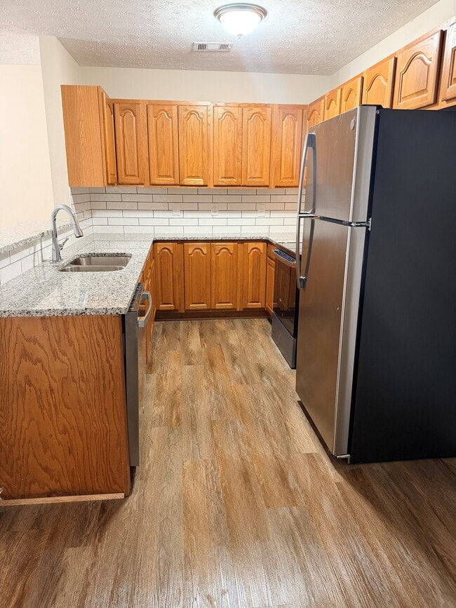 Building Photo - 5217 Crystal Ct