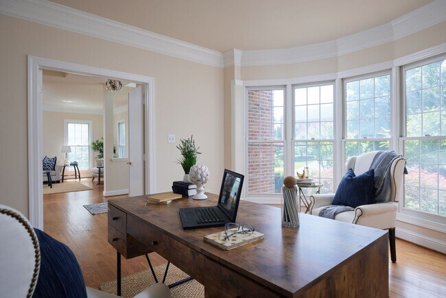 Foto del edificio - 10607 Farmbrooke Ln
