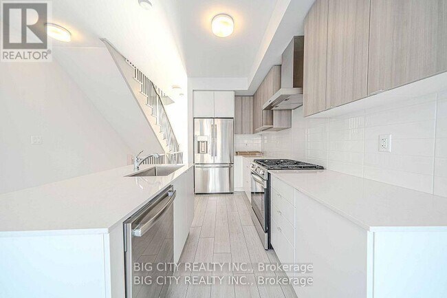 Building Photo - 46 Akil Thomas Gdns