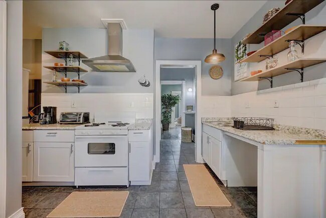Foto del edificio - 3143-3145 Holton